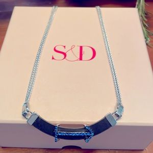 Keep necklace reversible with anchor charm